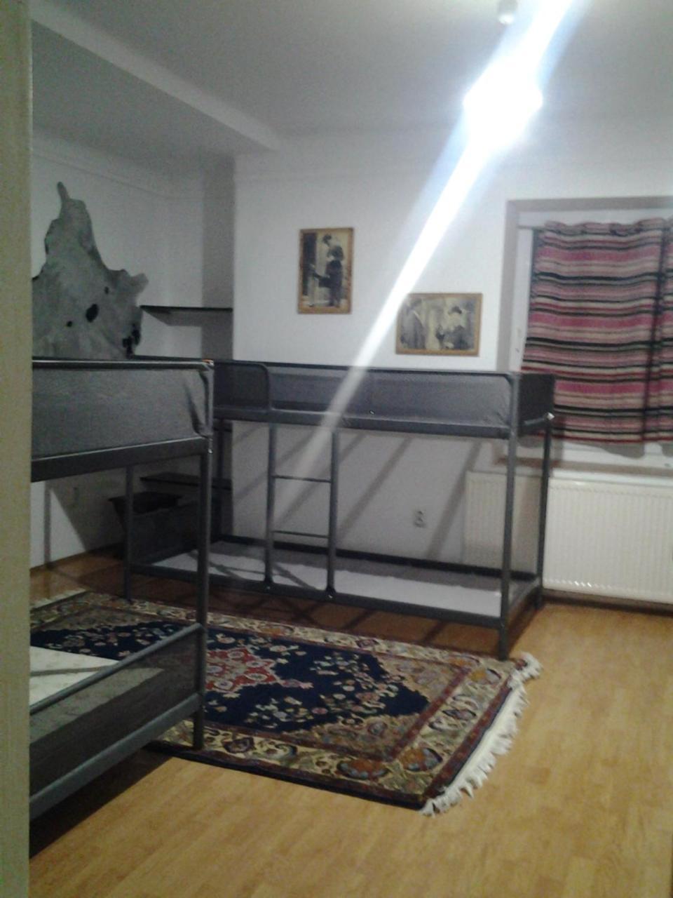 Leyla Hostel Brașov Exterior foto