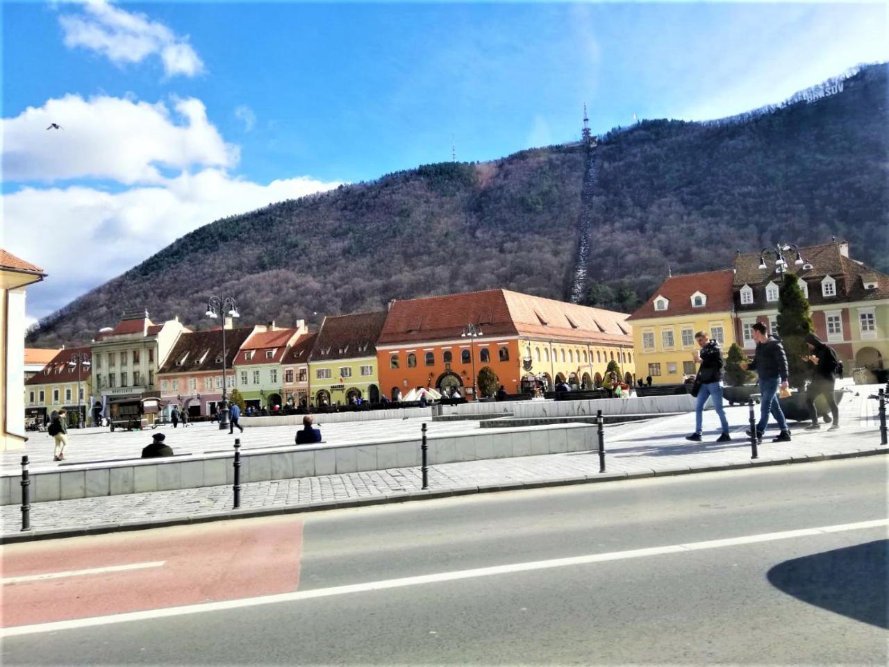 Leyla Hostel Brașov Exterior foto