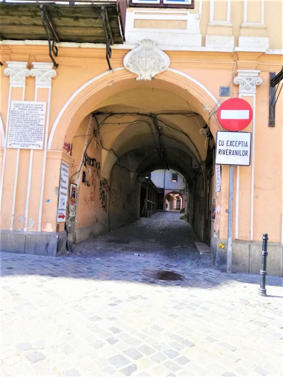 Leyla Hostel Brașov Exterior foto